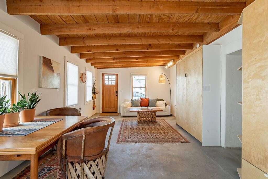 Historic 1900 Adobe Downtown Barrio Retreat, Low Summer Rates! Leilighet Tucson Eksteriør bilde