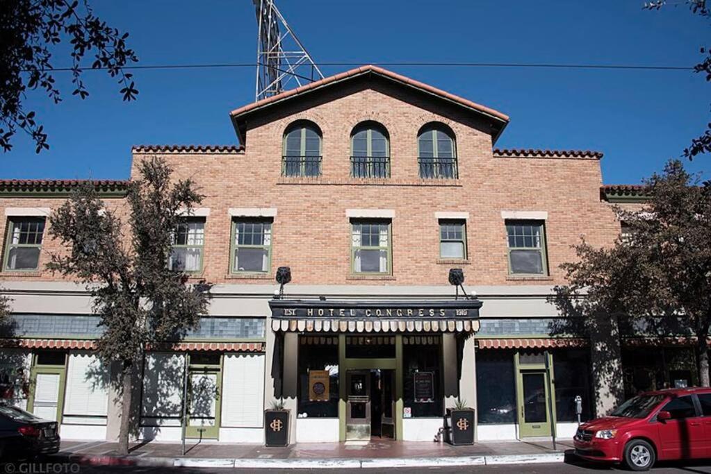 Historic 1900 Adobe Downtown Barrio Retreat, Low Summer Rates! Leilighet Tucson Eksteriør bilde