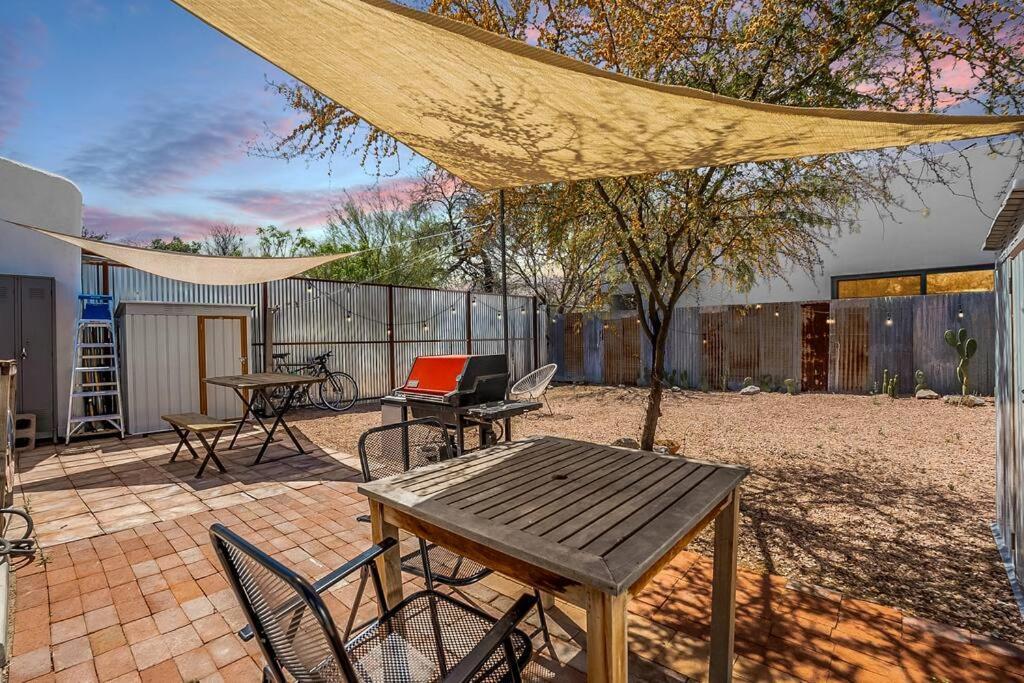 Historic 1900 Adobe Downtown Barrio Retreat, Low Summer Rates! Leilighet Tucson Eksteriør bilde